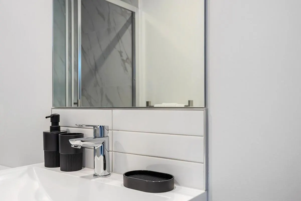 Bright & Airy On Tuam - 2Bedroom Apartment Christchurch New Zealand