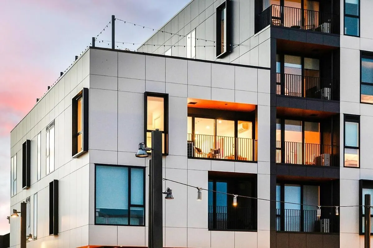 Bright & Airy On Tuam - 2Bedroom Apartment Christchurch